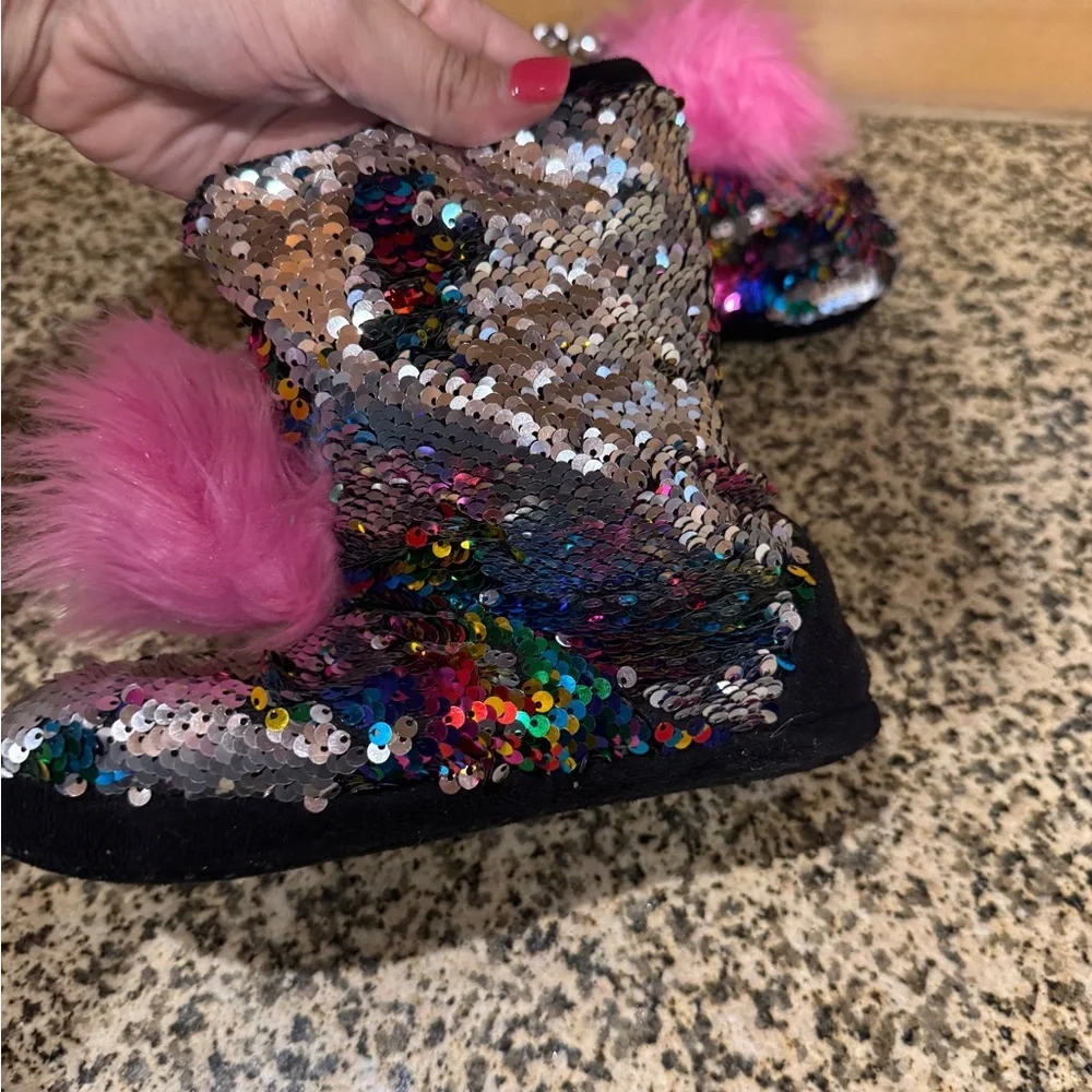 Justice Kids Girls Rainbow‎ Sequin Boots with Pink Pom Poms Size 2/3